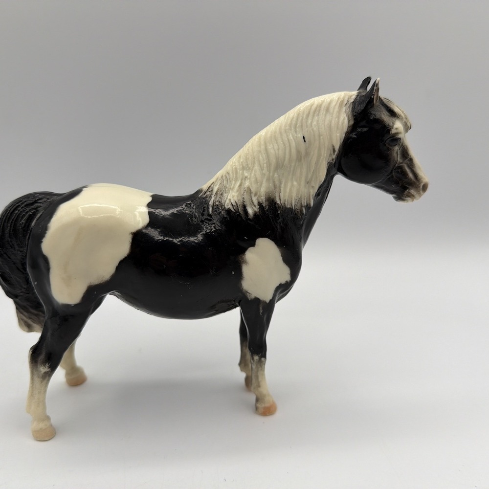 Vintage Breyer Horse #21 Shetland Pony Black White Glossy Pinto Bald Face Figure - Picture 4 of 9
